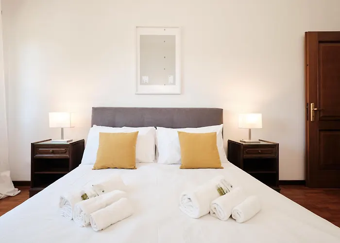Elegante Con 3 Da Letto Vicino Il Centro *